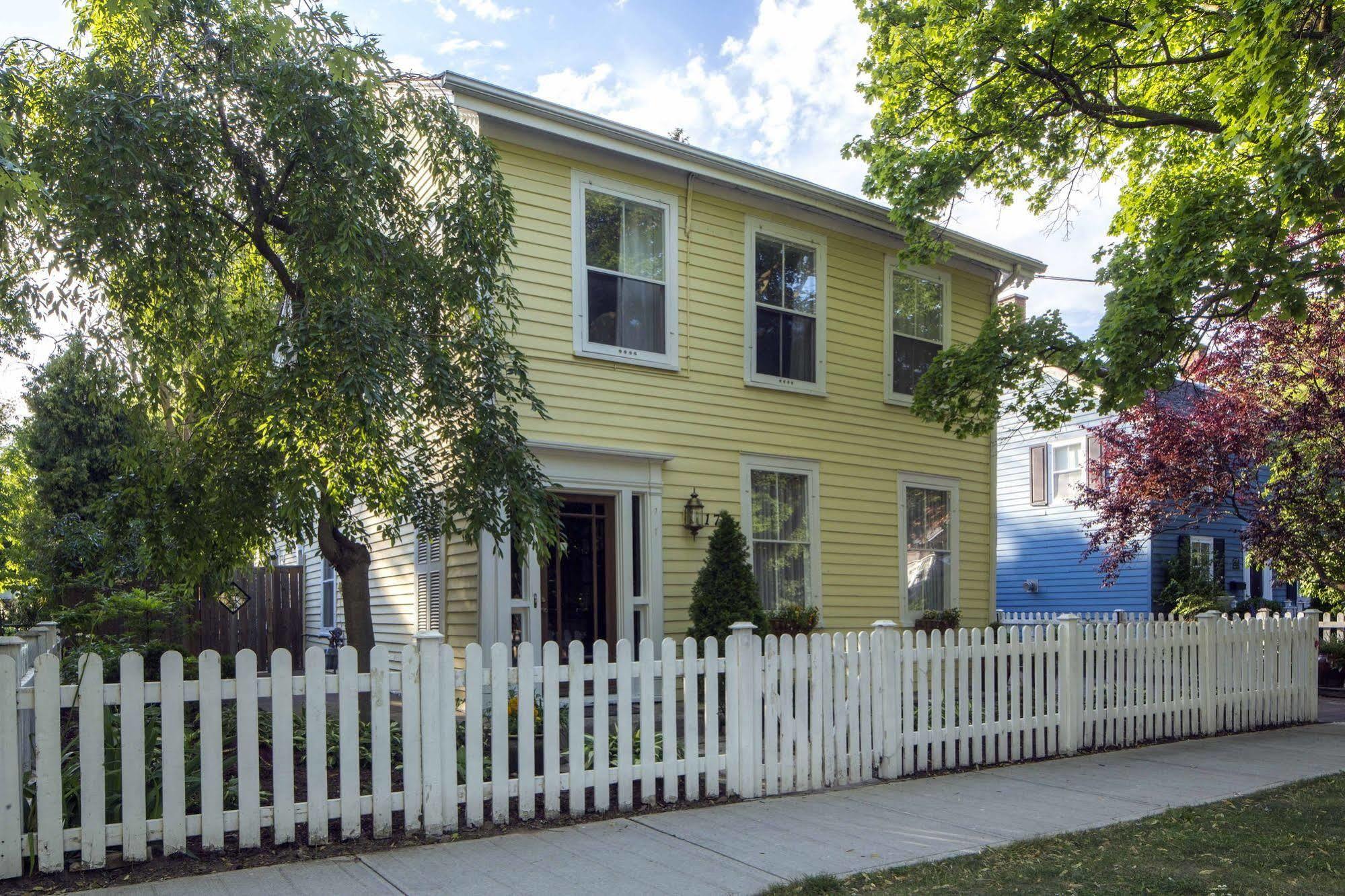 Queen Regent Bed & Breakfast Niagara-on-the-Lake ภายนอก รูปภาพ